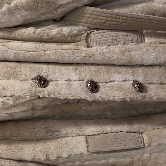 Juicy couture faux fur coat - Picture 5 of 8